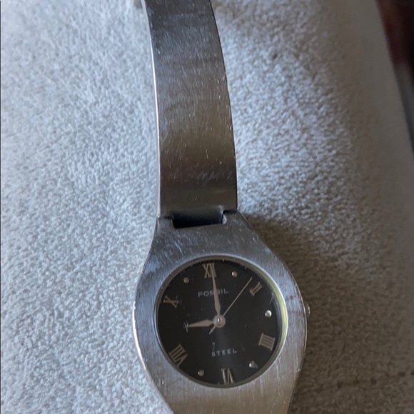 FOSSIL SOLID STAINLESS STEEL WATCH - Picture 5 of 7